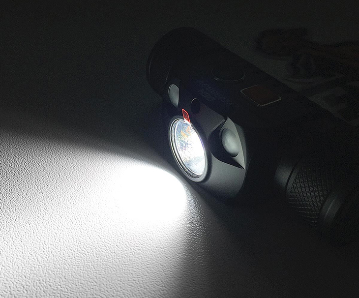   Acebeam H30 R+UV, CREE XHP70.2+Red+UV Nichia 276A 365nm, 4000 , 1x21700, USB, 6500K