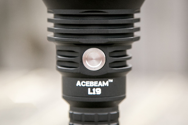 Фонарь Acebeam L19-W, OSRAM White LED, 1650 лм, 1x21700, белый свет, с аккумулятором