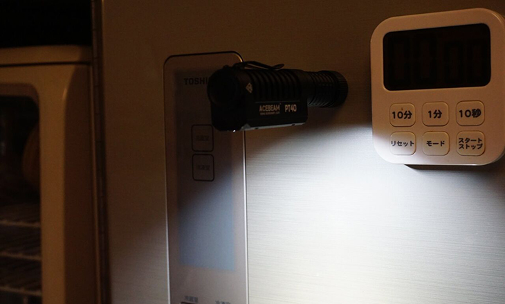   Acebeam PT40, 6x Samsung LH351D, 3000 , 1x18650, USB