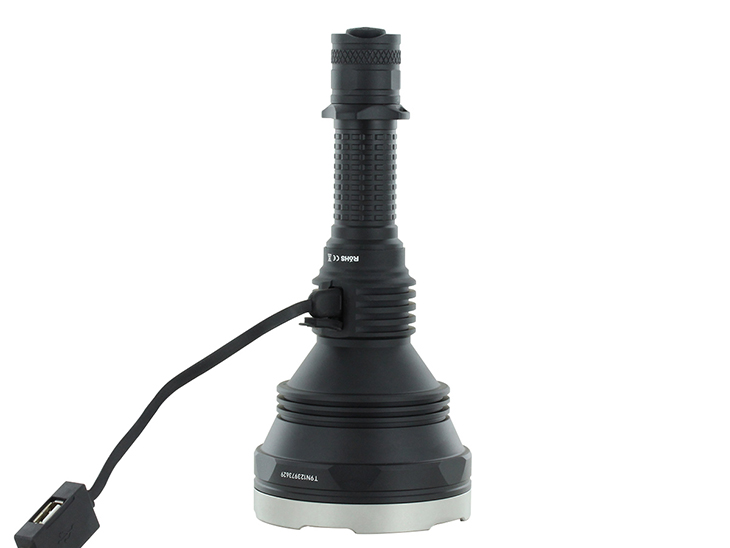  Acebeam T28, CREE XHP35, 2500 