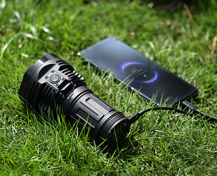  Acebeam X50 v2.0, 8x CREE XHP70.2 6500K, 45000 , 10.8/4250, USB Type-C, PowerBank