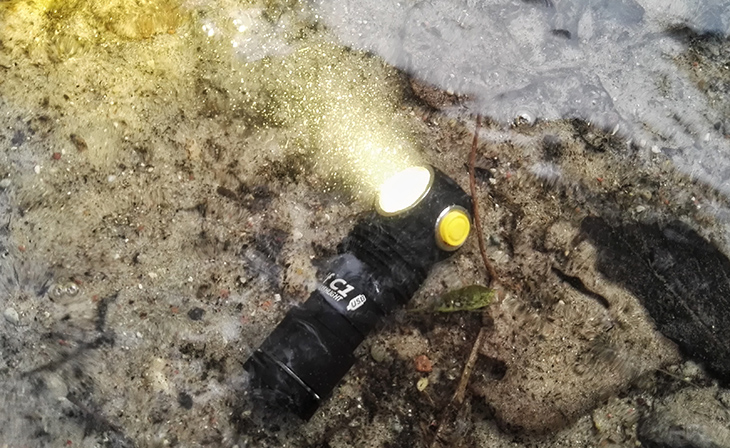  Armytek Elf C1 Micro-USB  