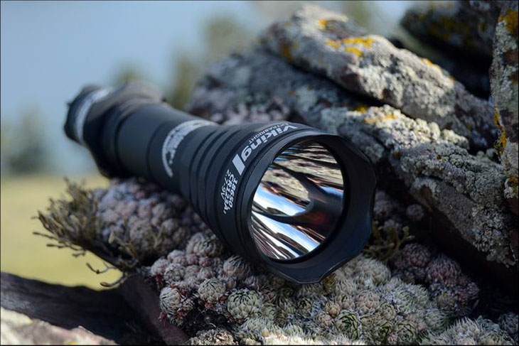 Фонарь Armytek Viking v3 Black, XP-L, 1160 лм, 1x18650, теплый белый Фонарь Armytek Viking v3 Black, XP-L, 1160 лм, 1x18650, теплый белый