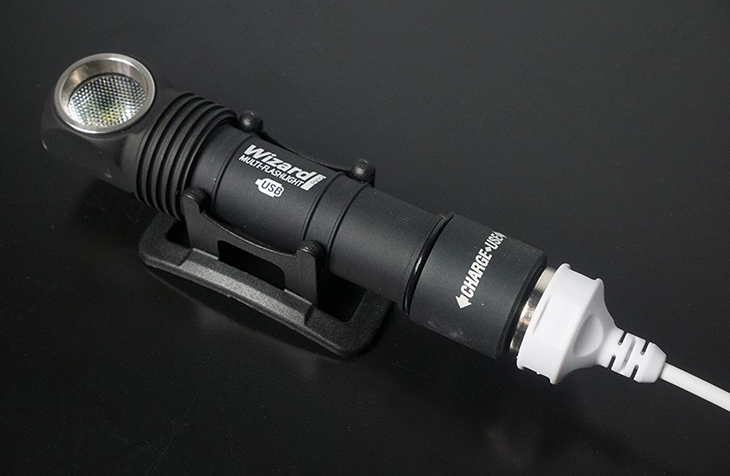  Armytek Wizard Pro v3 Magnet USB+18650 Silver, XHP50