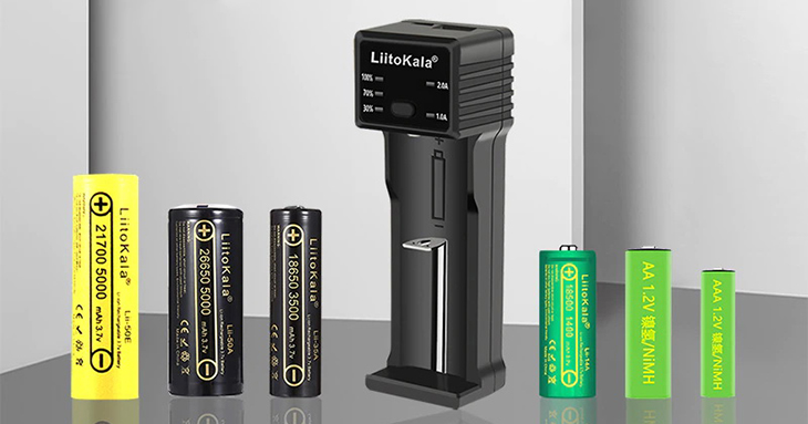    LiitoKala Lii-100  1  Li-ion/LiFePO4/Ni-MH, USB,  POWERBANK