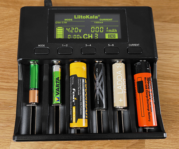 Универсальное зарядное устройство LiitoKala Lii-S6