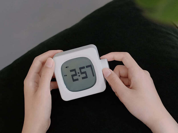  MUID Cubic Alarm Clock