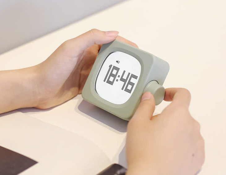  MUID Cubic Alarm Clock