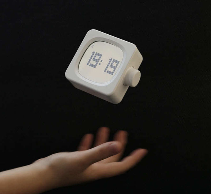  MUID Cubic Alarm Clock