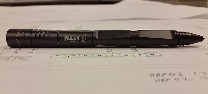 Тактическая ручка с фонариком Wuben TP10