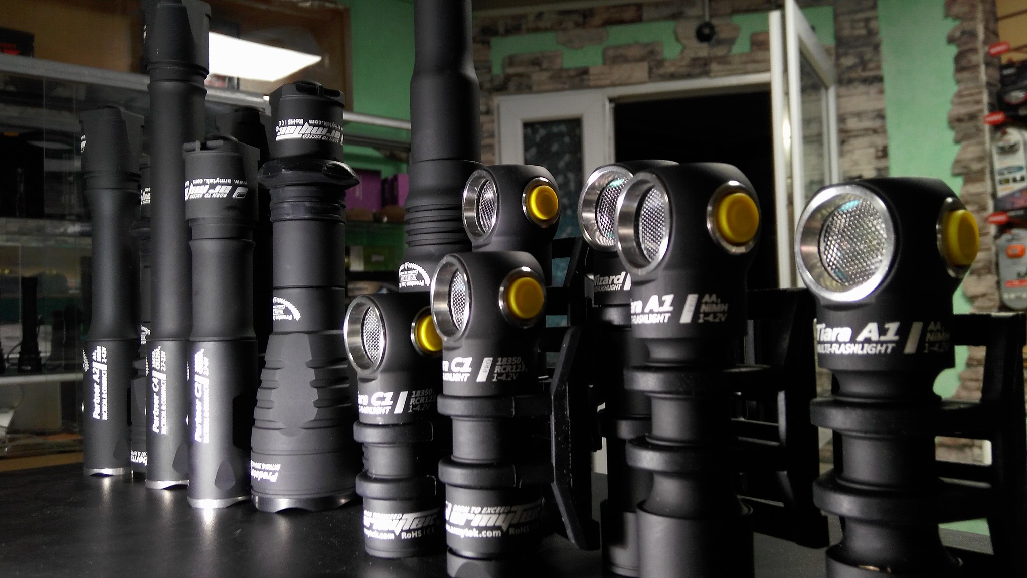  Armytek